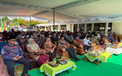 Kepala MAN IC Bangka Tengah Turut Hadir pada Wisuda Tahfidz dan Pelepasan 55 Siswa MIN 1 Bangka Tengah